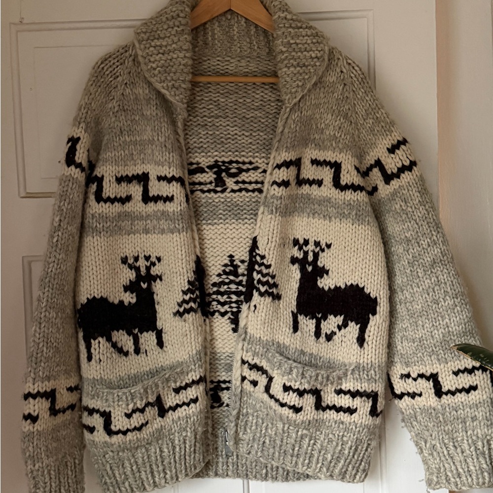 Unisex Gray and Black Hand Knit Wool Cowichan Sweater